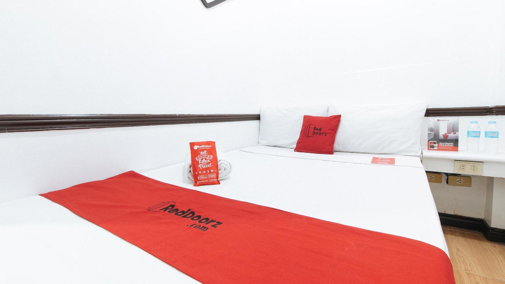 Reddoorz At Plus Villa Gloria Taguig Dış mekan fotoğraf